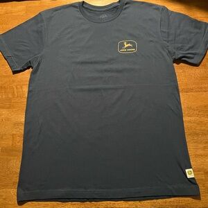 Graphic T-Shirt - John Deere - Men’s Large